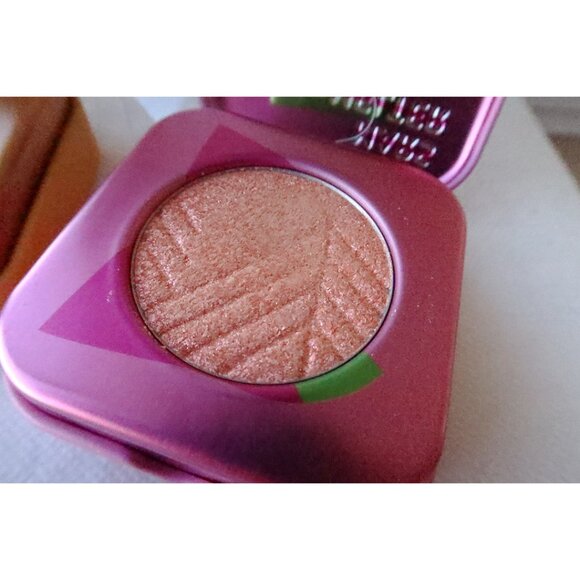 Kaleidos Cosmetics Space Age Highlighters Bundle - Picture 8 of 9